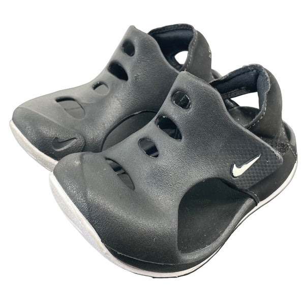 NIKE Boy's Size 4/5 Black & White Boat Shoes