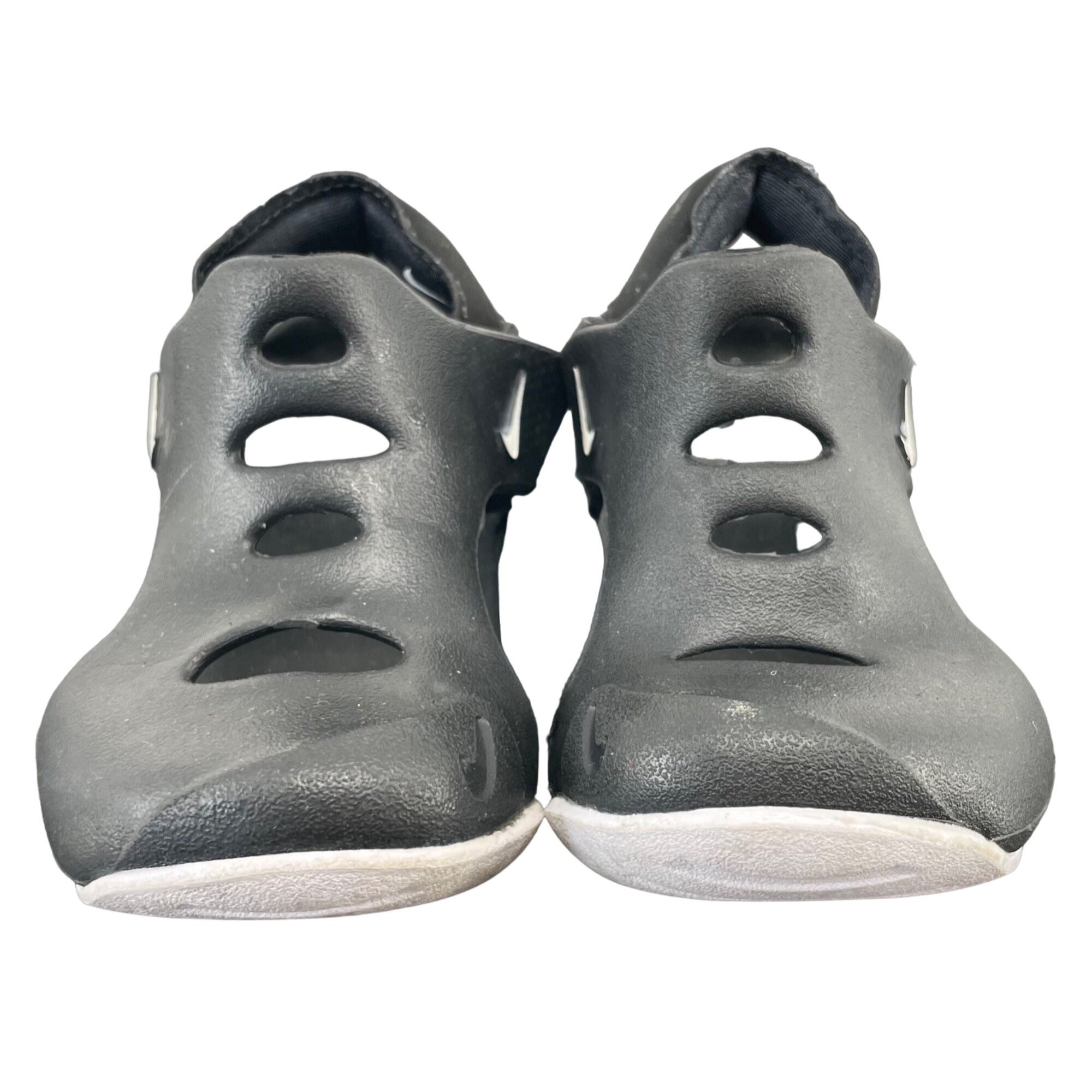 NIKE Boy's Size 4/5 Black & White Boat Shoes