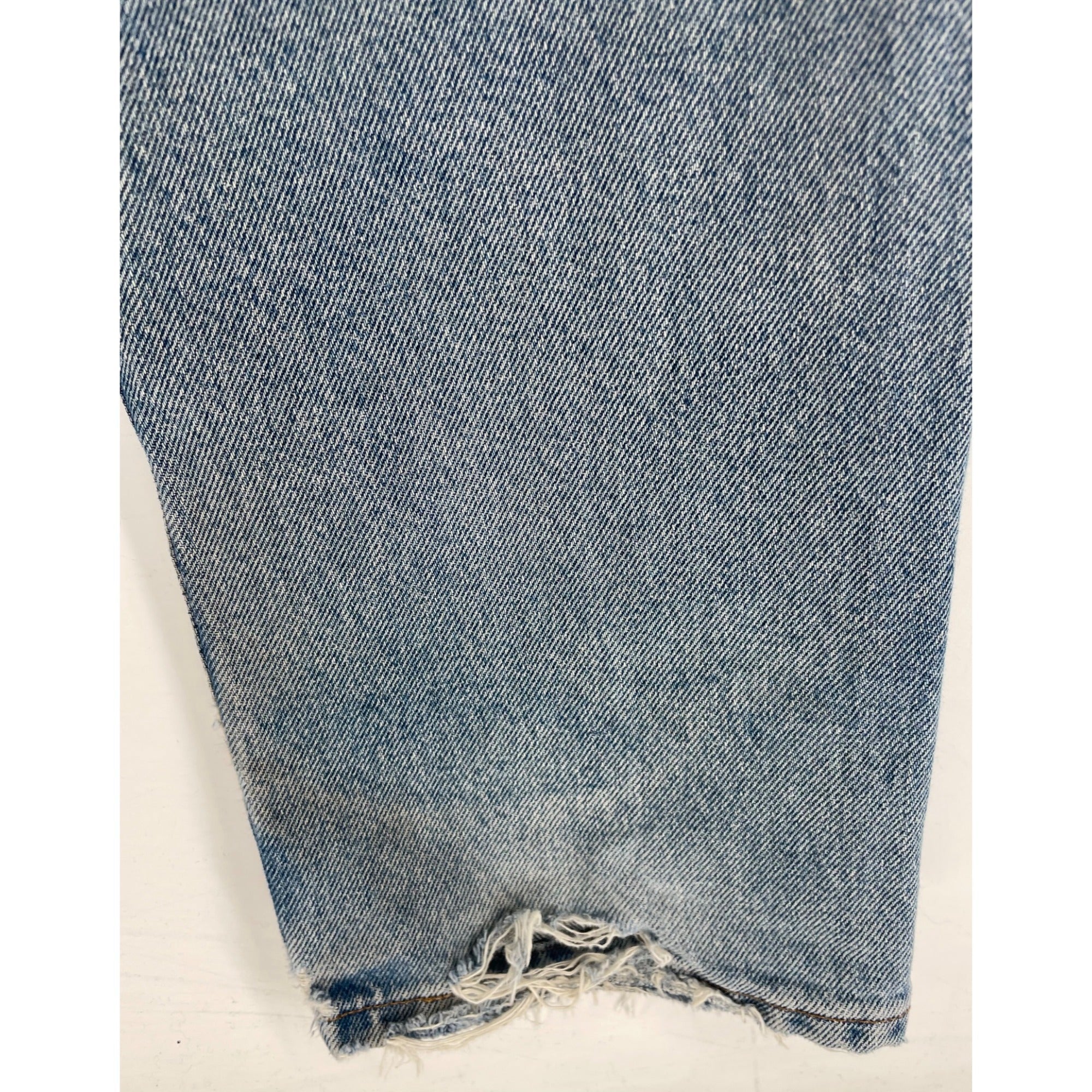 Lee Men's Size 30 X 30 Straight Leg Size Small Distressed Denim Pants