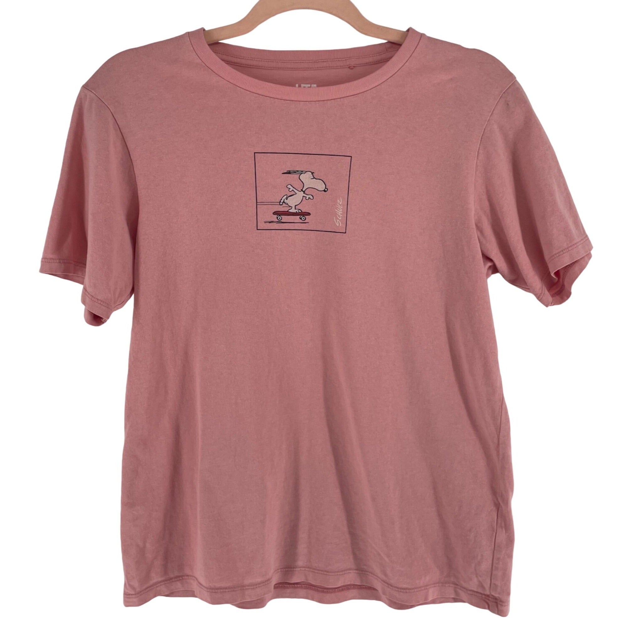 Uniqlo Women's Size Small Pink Schulz Peanuts Snoopy Skateboard Graphic T-Shirt