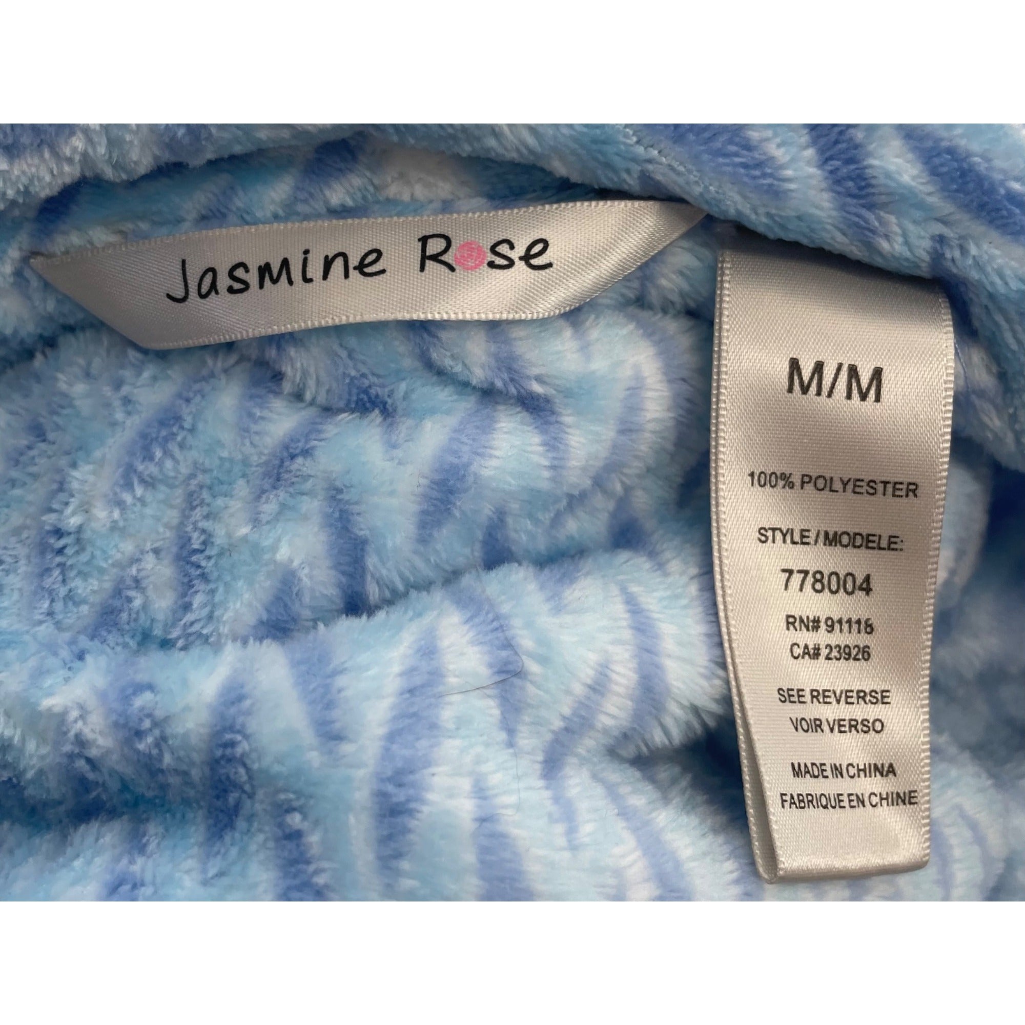 Jasmine Rose Women's Size Medium Blue/White Snowflake Print Plush Bathrobe