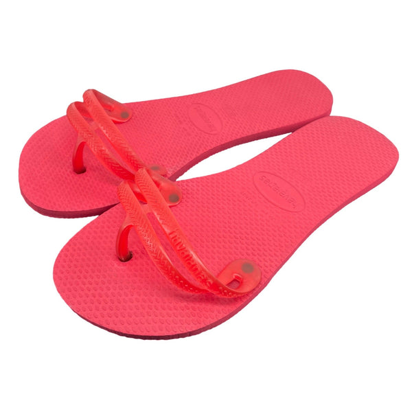 Havaianas Women's Size 6 Coral Pink Flip Flops