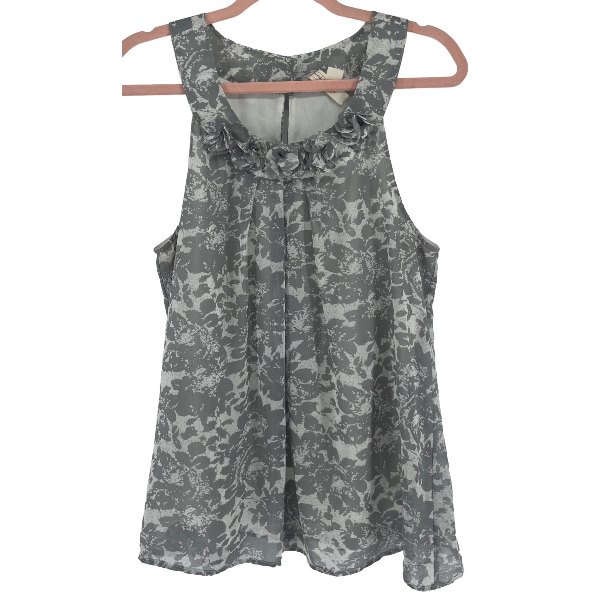 Adiva Women's Size Large Grey & White Sleeveless Blouse W/ Floral Neckline