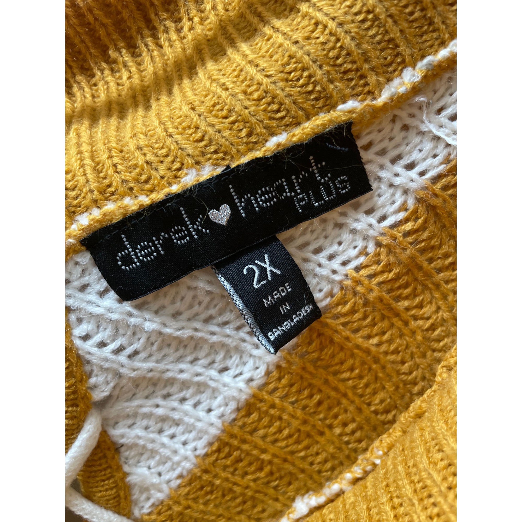 Derek Heart Plus 2X Women’s Yellow & White Striped Knit Cowl Neck Sweater