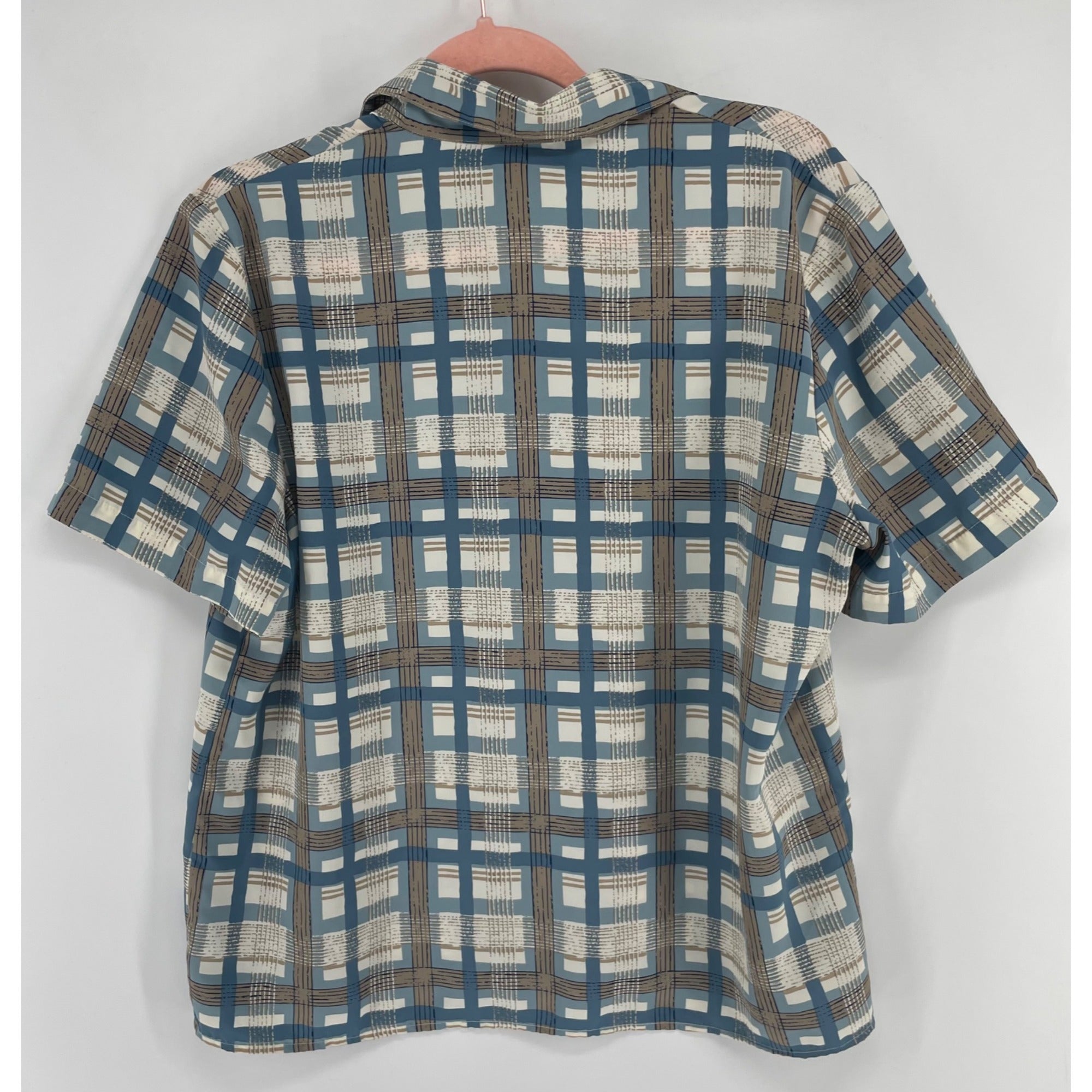 Sag Harbor Petite Women's Blue/Tan/Cream Plaid Short-Sleeved Button-Down Collared Shirt