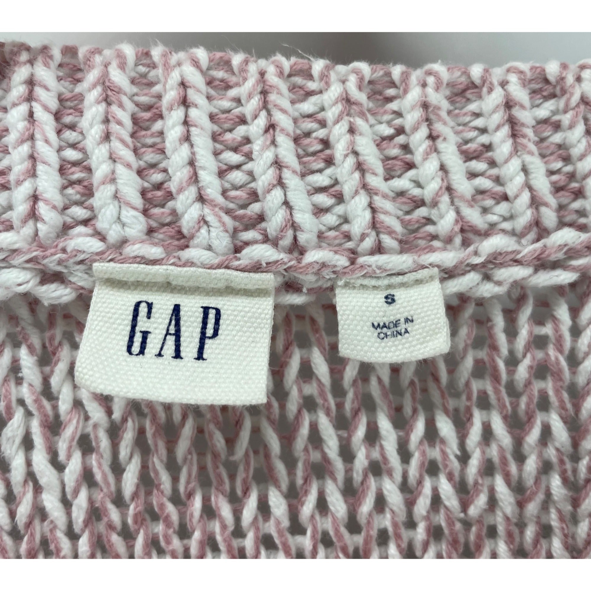 GAP Women’s Small Pink & White Crew Neck Sweater
