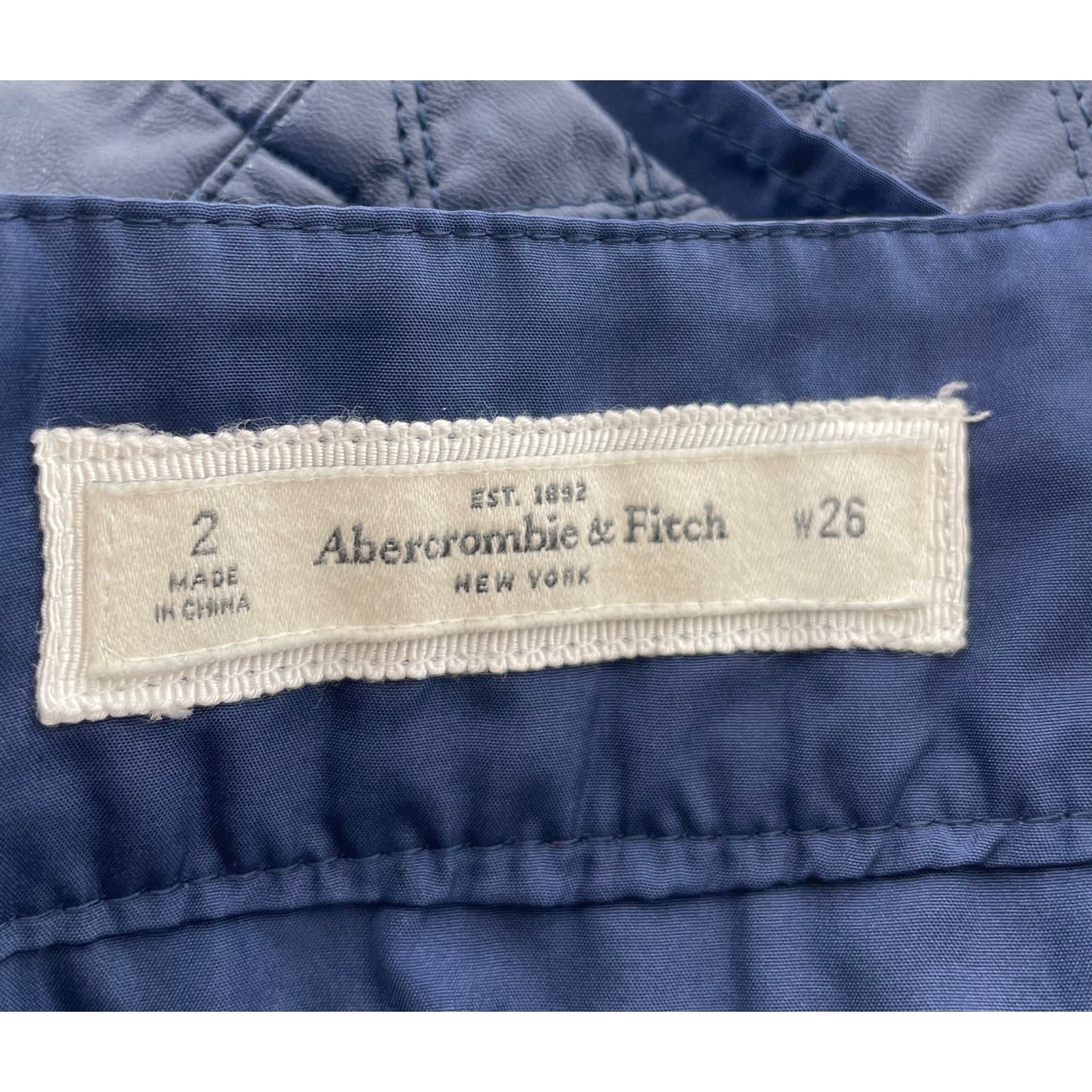 Abercrombie & Fitch Women's Navy Size 2 Quilted Faux Leather Mini Skirt